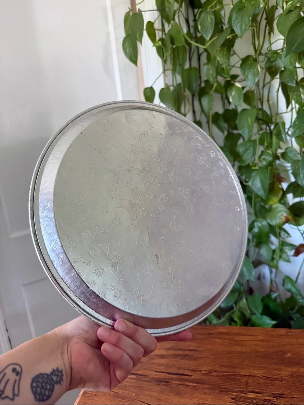 Embossed Silver Round Serving Tray with flowers lightweight